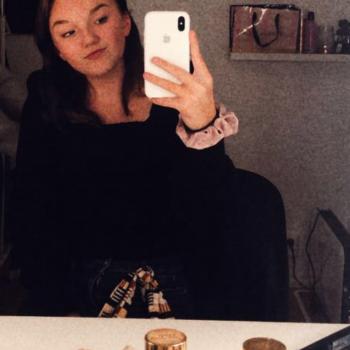 Barnevakt i Flaktveit: Celina