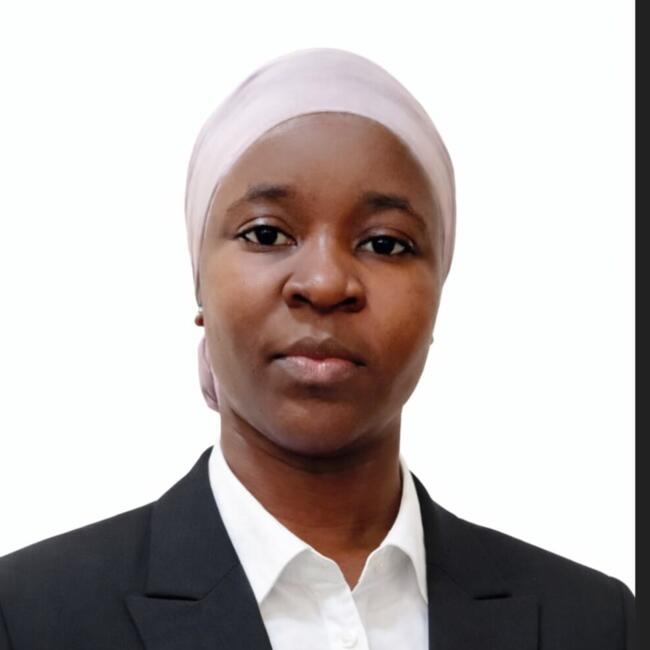 جليسة أطفال في إمارة الشارقة: Nalugwa Roy