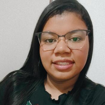 Babysitter in Uberlândia: Estefany