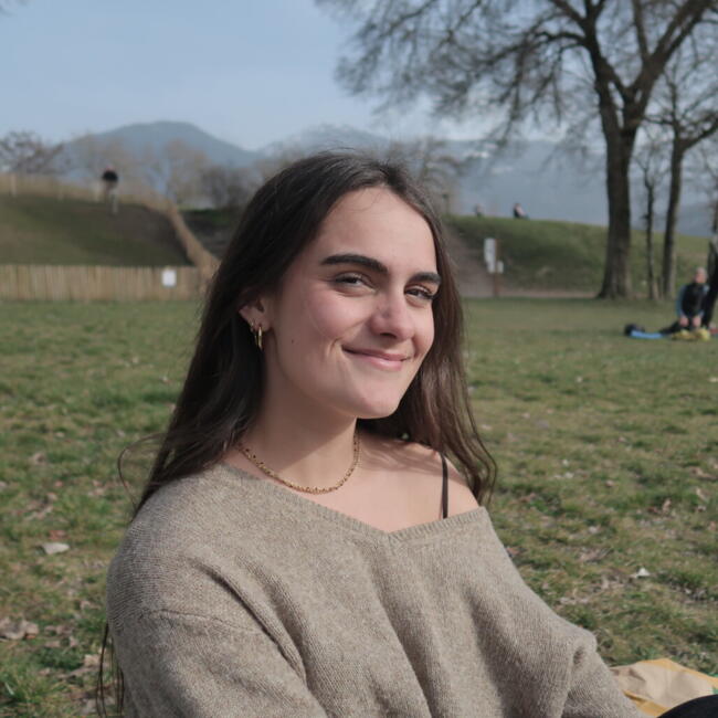 Babysitter in Prades-le-Lez: Emie