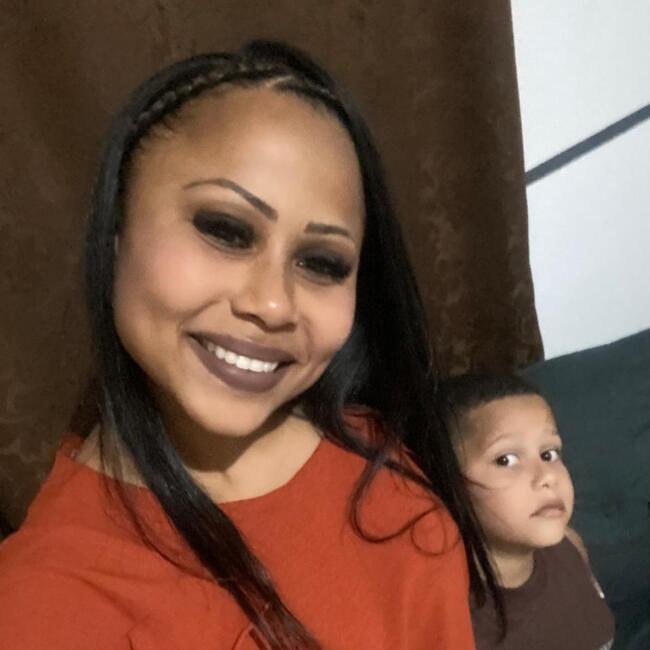 Babysitter in Praia Grande: Stephanie