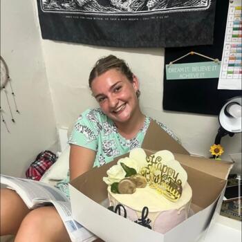 Babysitter in Larnaca: Raena