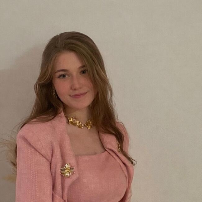 Babysitter in Woluwe-Saint-Lambert: Soline