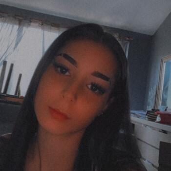 Niñera La Louvière: Chaima