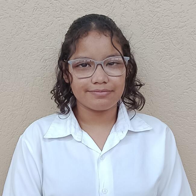 Babysitter in São José do Rio Preto: Jhenifer