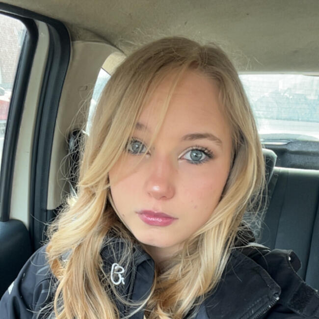 Babysitter in Mouscron: Jade