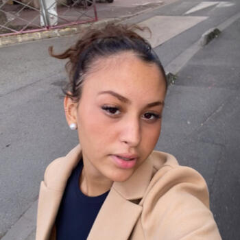 Babysitter in Noisy-le-Sec: Imane