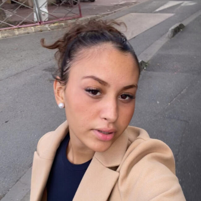 Babysitter in Noisy-le-Sec: Imane