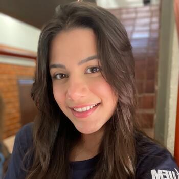 Babysitter in Maringá: Maria Clara