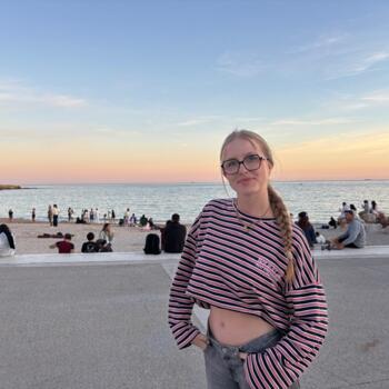 Babysitter in Chens-sur-Léman: Lilou