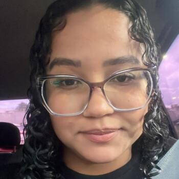 Babysitter Aparecida de Goiânia: Jaqueline Alves