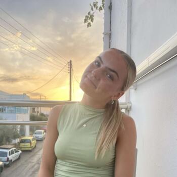 Barnvakt i Hyltebruk: Stina