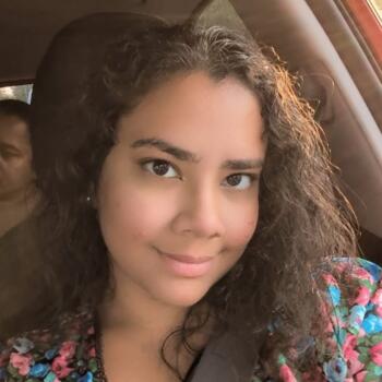 Niñera en Toronto: Ishveen (Ish)