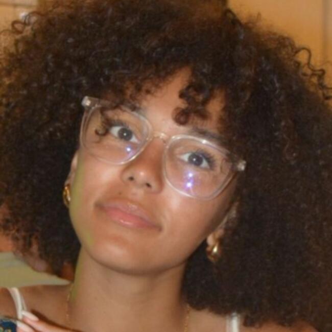 Babysitter in Choisy-le-Roi: Louisa