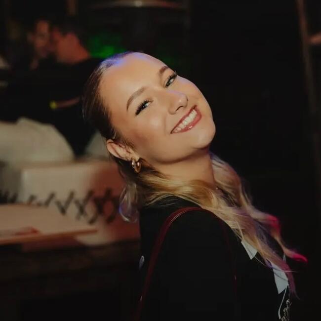 Babysitter in Hulst: Romee