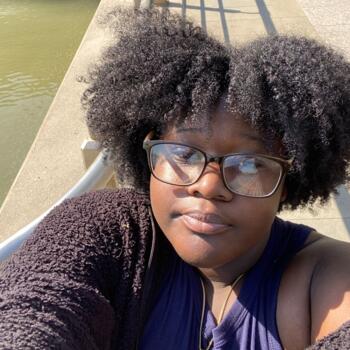 Babysitter in Brooklyn: Evanique