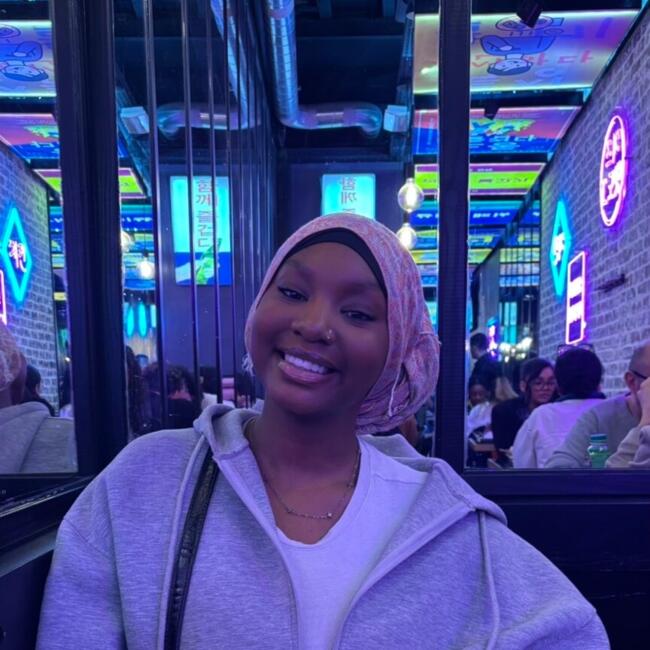 Babysitter in Charenton-le-Pont: Maryam