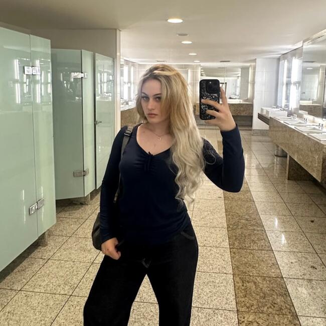 Babysitter in Pomerode: Paola Martins