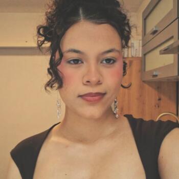 Babysitter in Saint-Gilles: Clara