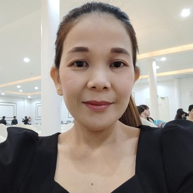 جليسة أطفال في الرياض: Laiza