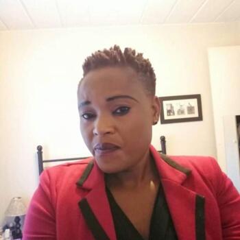 Babysitter in Johannesburg South: Monica