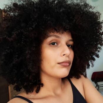 Babysitter Campo Grande: Lana