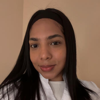 Nanny in Pontedeume: Laura