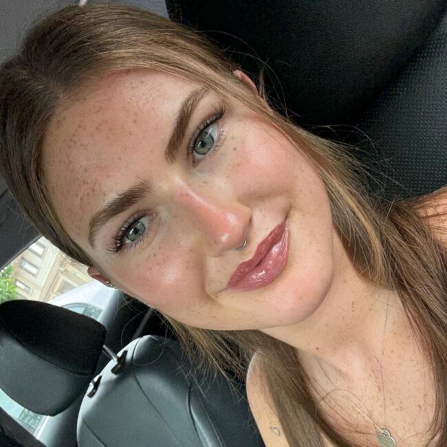 Babysitter in Brisbane: Ella