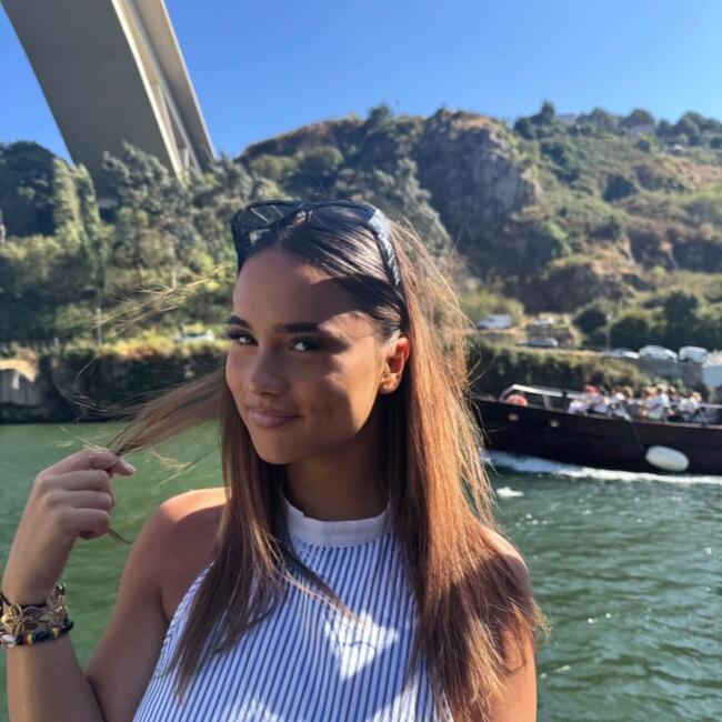 Babysitter in Nogent-sur-Oise: Nina