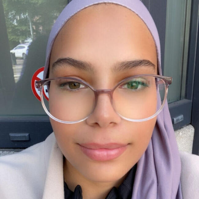 Babysitter in Charleroi: Aziza