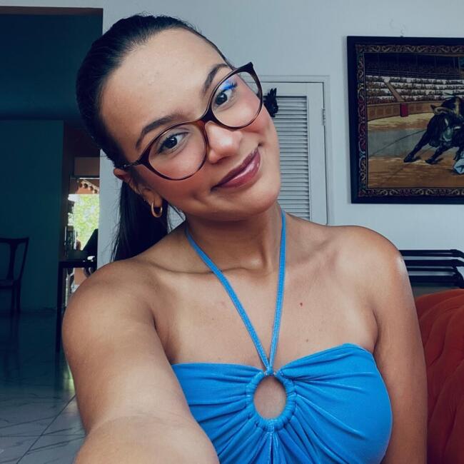 Babysitter in Campo Grande: Izabela