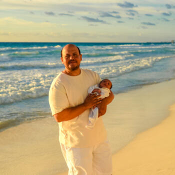 Parent Cancún: Antonio