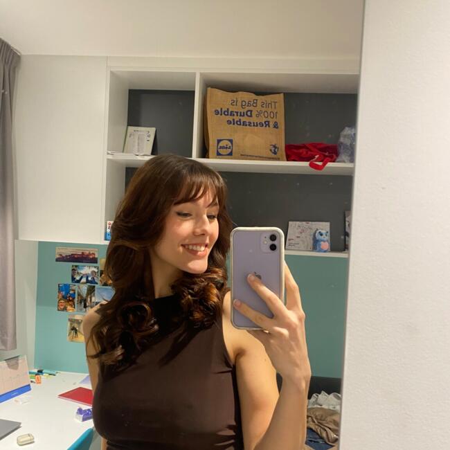 Babysitter in Belfast: Emma