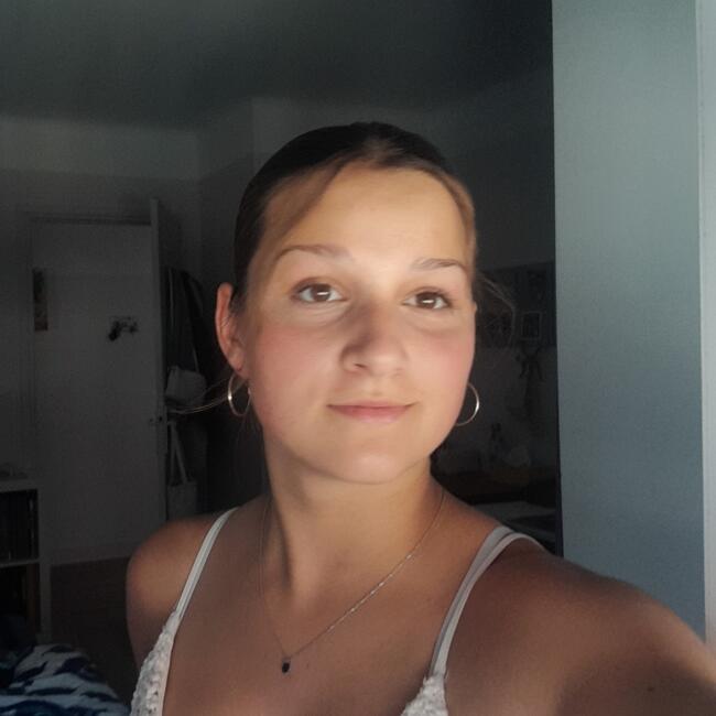 Babysitter in Rouen: Clothilde