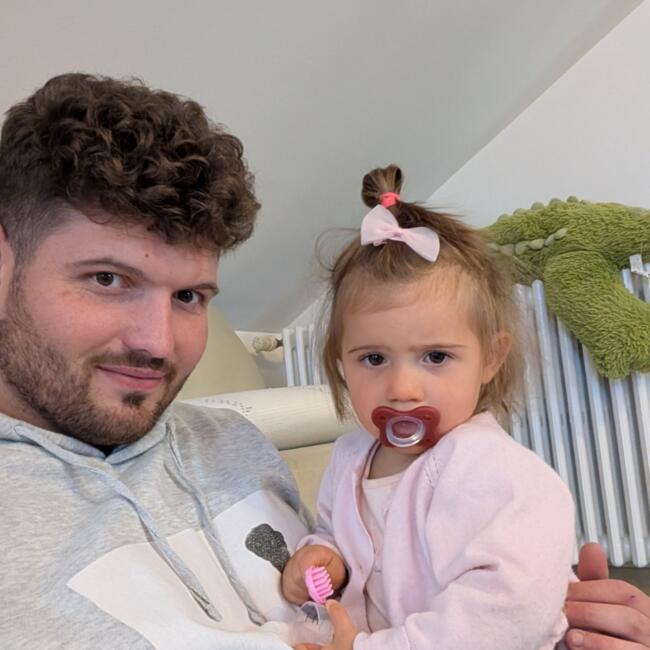 Lavoro per babysitter a Montelupo Albese: Dragomir