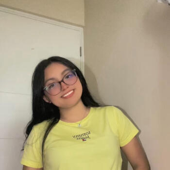 Babysitter in Comas (Departamento de Lima): Angeles Flores