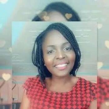 Babysitter in Dubai: Sharon