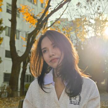 Babysitter in Anyang-si: Bella