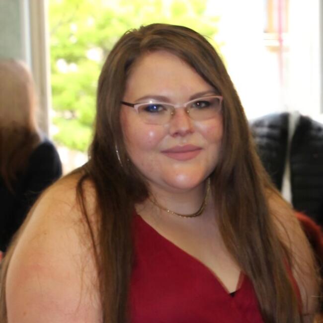 Babysitter in Saint-Barthélemy-de-Vals: Loane