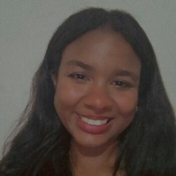 Babysitter in São Luís: Hellen