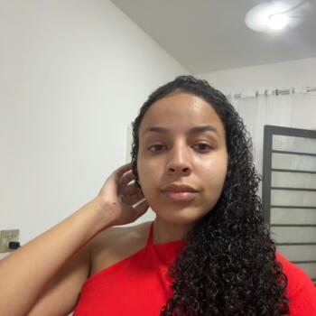 Babá em Ribeirão Preto: Yasmin