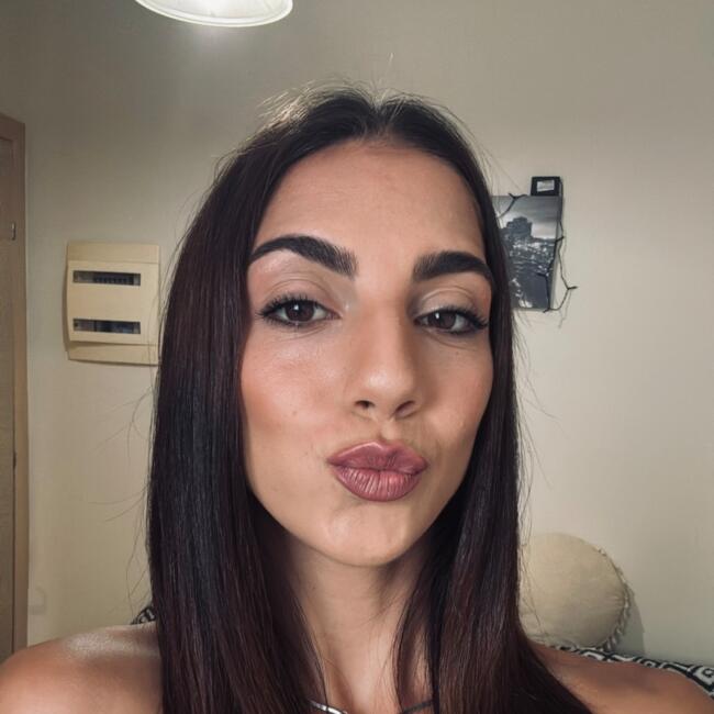 Babysitter στην περιοχή Ρόδος: Ζωη