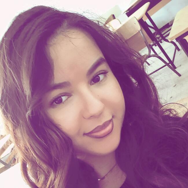 Babysitter in Aubière: Nesrine