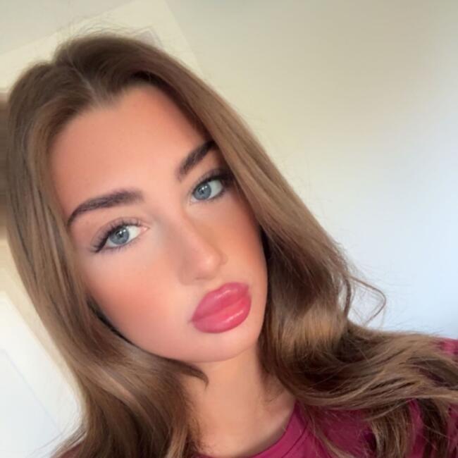 Babysitter in Liverpool: Olivia