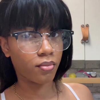 Babysitter in Brussels: Rehmat