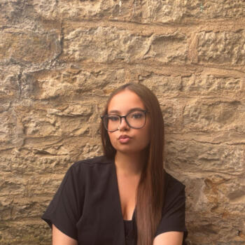 Babysitter in Scey-sur-Saône-et-Saint-Albin: Cassylia