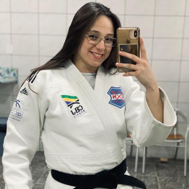 Babysitter in Porto Alegre: Julia