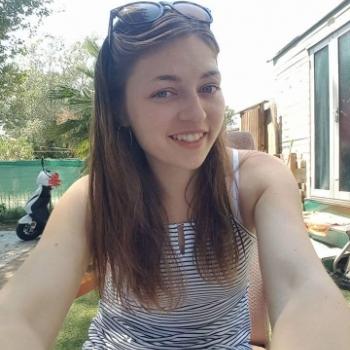 Baby-sitter in Fréjus: Cynthia