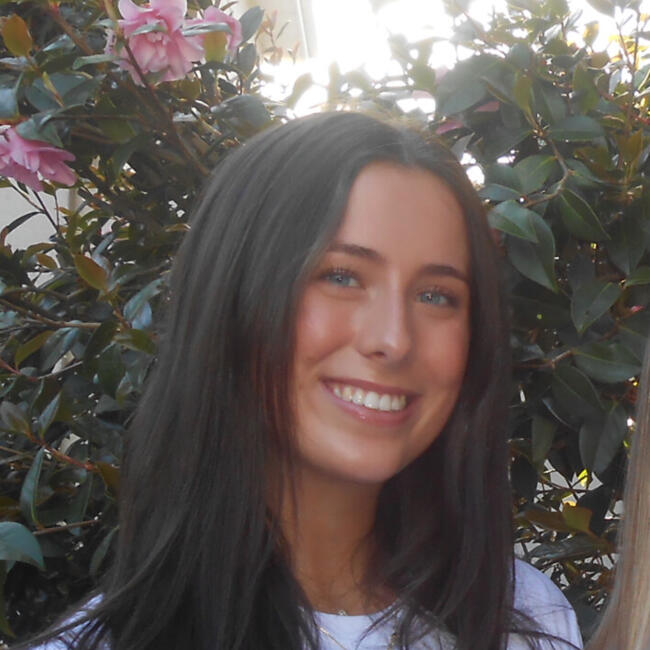 Babysitter in Dún Laoghaire: Lucy