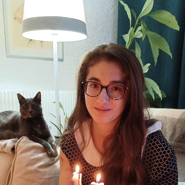 Babysitter in Villy-le-Bouveret: Amélie